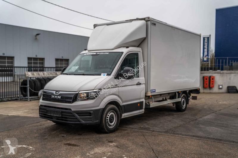 Véhicule utilitaire MAN 3.180+D'HOLLANDIA 750 kg