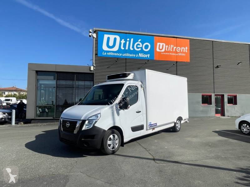 Véhicule utilitaire Nissan