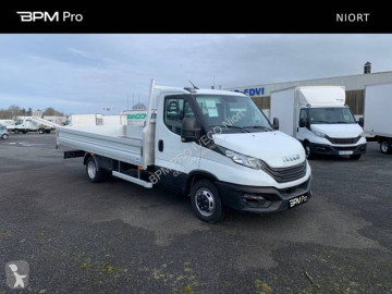 Con volquete Iveco