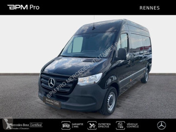 Fourgon utilitaire Mercedes