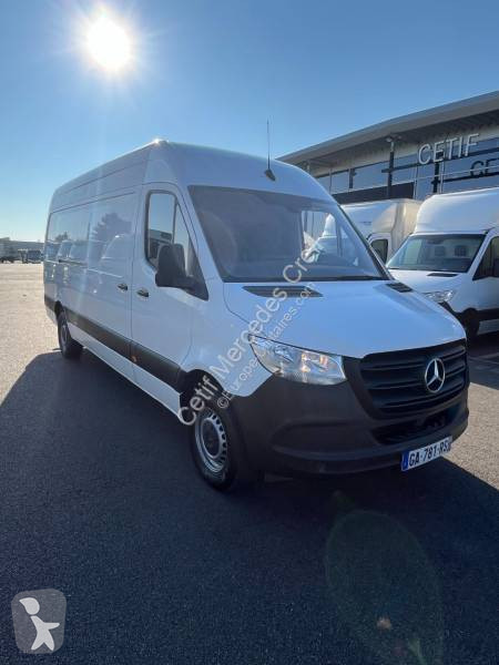 Véhicule utilitaire Mercedes