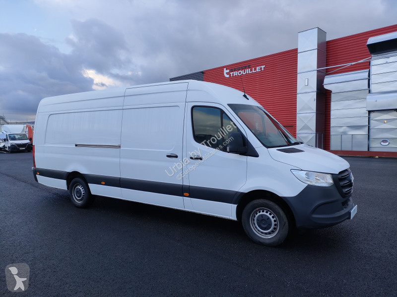 Véhicule utilitaire Mercedes SPRINTER FOURGON