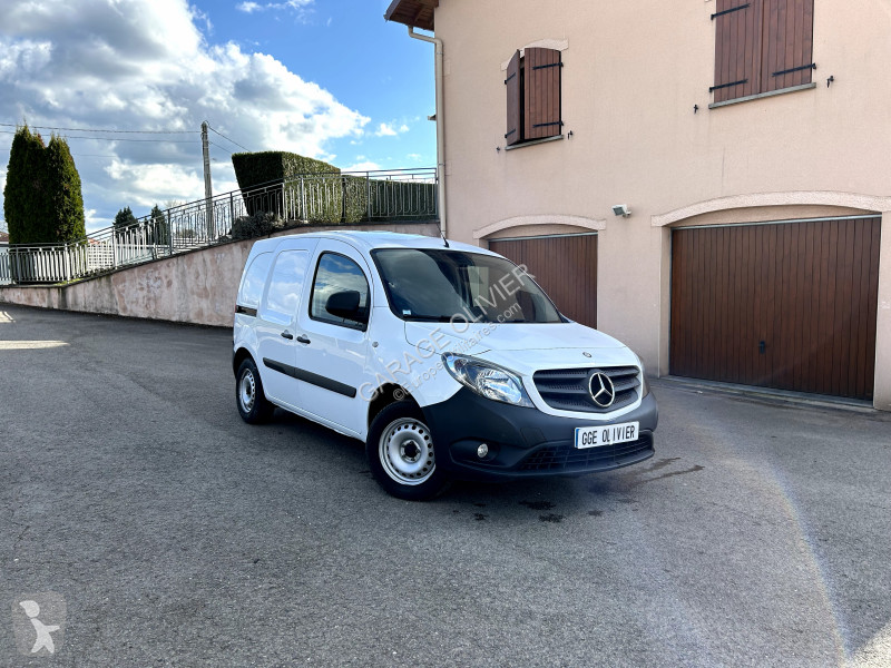 Véhicule utilitaire Mercedes Long 109 1.5 CDI...