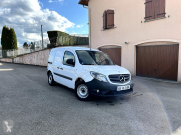 Furgoneta Mercedes