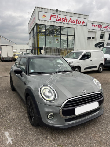 Voiture berline Mini