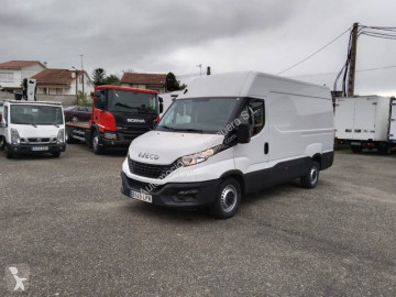 Furgoneta Iveco