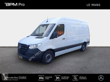 Fourgon utilitaire Mercedes