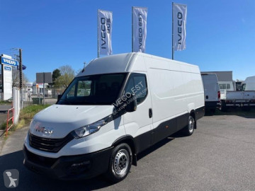 Caja cerrada Iveco