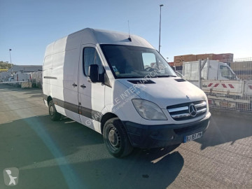 Caja cerrada Mercedes