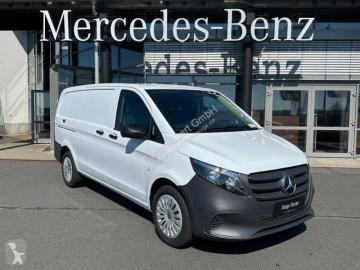 Furgón largo Mercedes