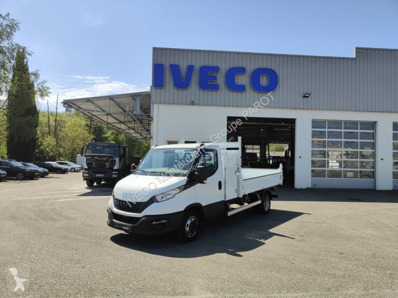 Užitkové vozidlo Iveco 35C16H3.0 empattement 4100