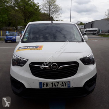Caja cerrada Opel