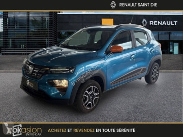 Voiture berline Dacia