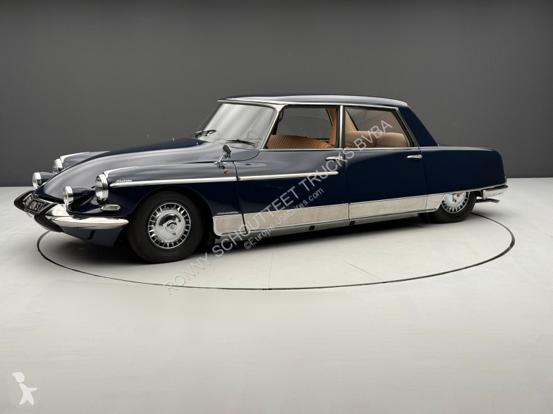 Véhicule utilitaire Citroën DS 21 Original...