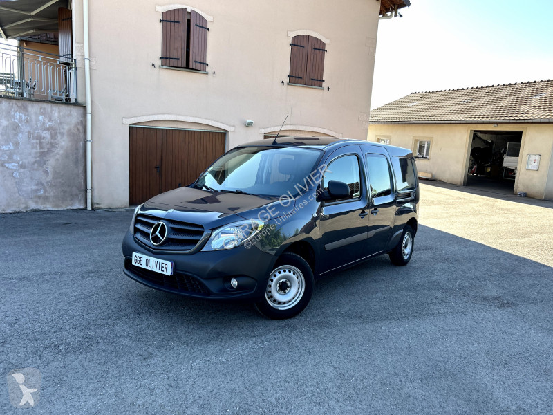 Véhicule utilitaire Mercedes Mixto Extra Long...