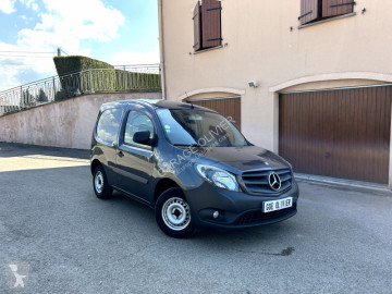 Furgoneta Mercedes
