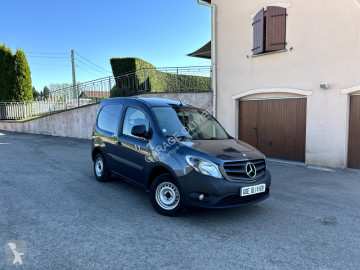 Furgoneta Mercedes