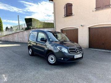 Fourgonnette Mercedes