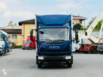 Camion fourgon Iveco