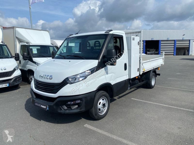 Veicolo commerciale Iveco 35C16H3.0 empattement...