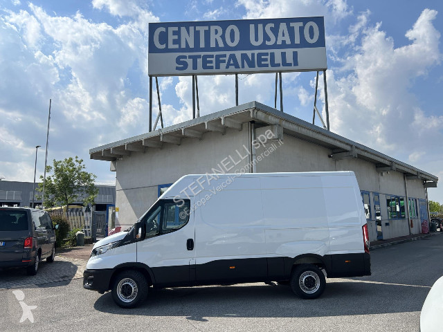 Furgoneta Iveco DAILY 35S14 V