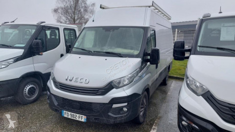 Caja cerrada Iveco
