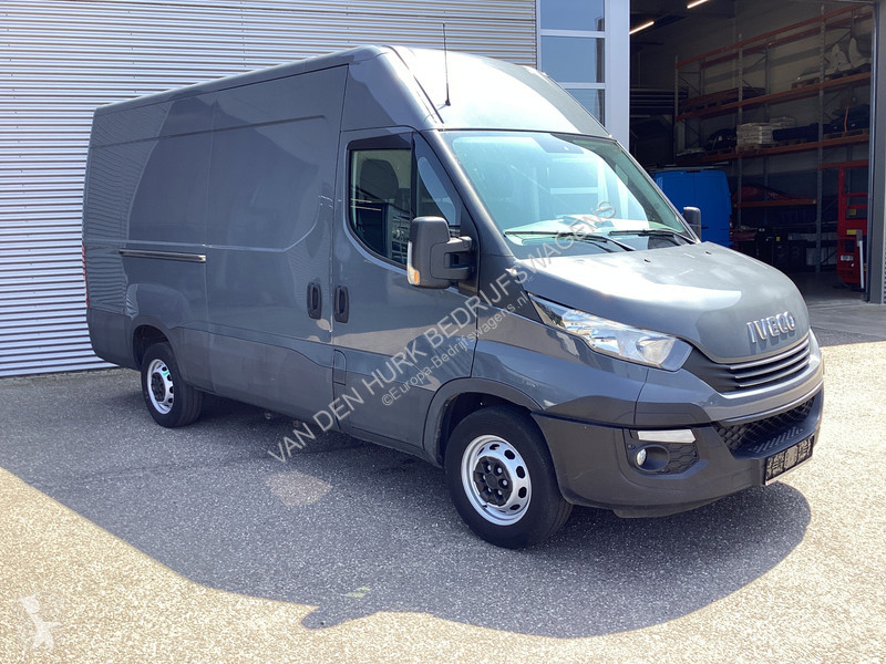 Furgoneta Iveco 35S18V 3.0 180 pk ZF Aut. L2H2...