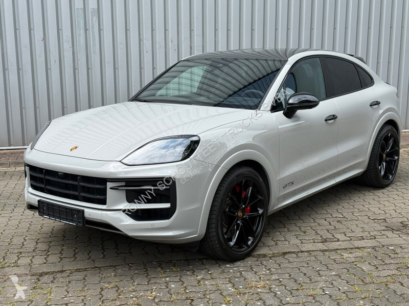 Véhicule utilitaire Porsche Cayenne GTS Coupe...