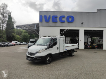 Utilitaire benne Iveco