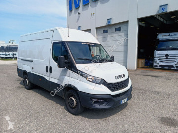 Caja cerrada Iveco