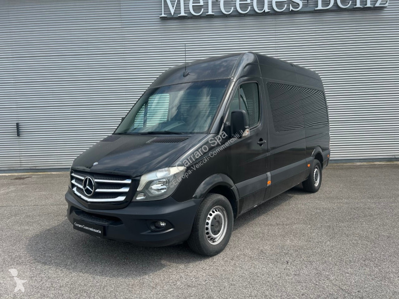 Furgoneta Mercedes II