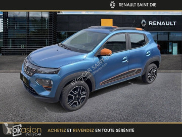 Voiture berline Dacia