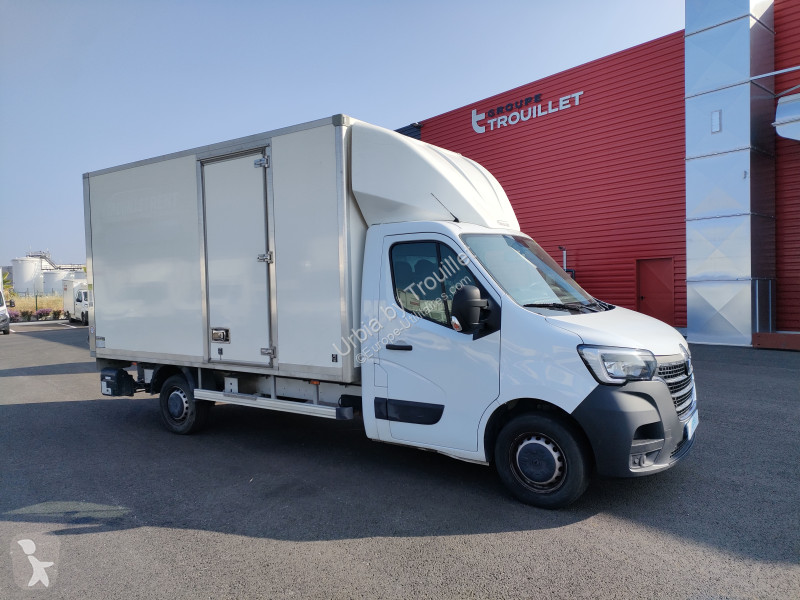 Véhicule utilitaire Renault 20M3 145 CV FOURGON...