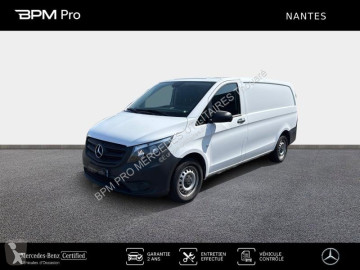 Fourgon utilitaire Mercedes