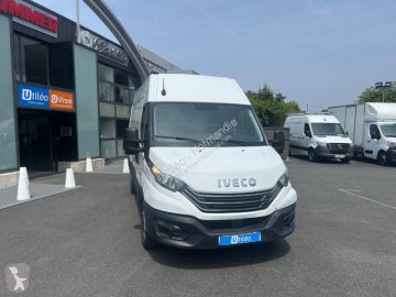 Ekstra uzun van Iveco