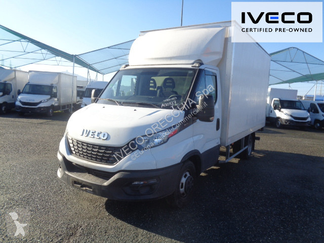 Véhicule utilitaire Iveco DAILY 35C16 3.0