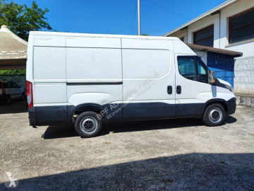 Ekstra uzun van Iveco