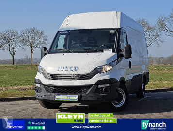 Caja cerrada Iveco