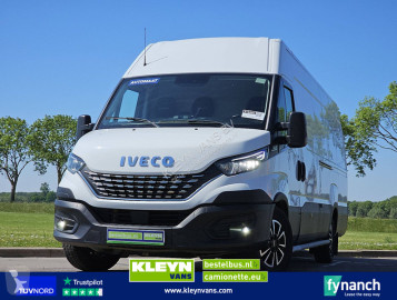 Caja cerrada Iveco