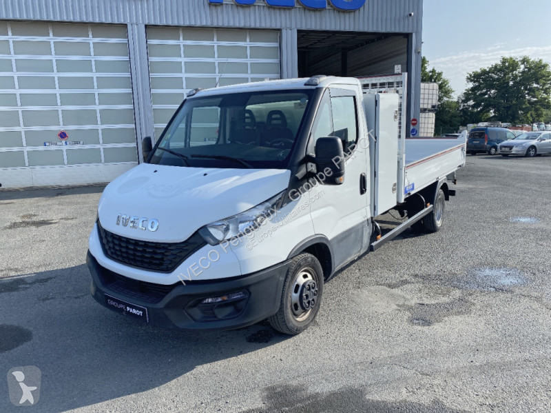 عربة نفعية Iveco 35C16 Empattement 4100
