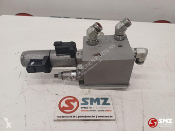 Véhicule utilitaire Caterpillar Solenoid valve + press reduction Caterpillar