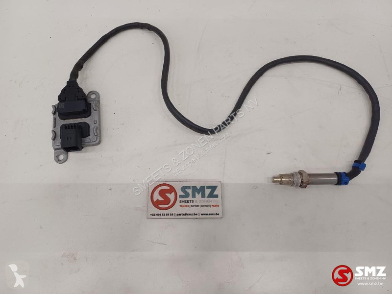 Véhicule utilitaire Caterpillar Nox sensor...