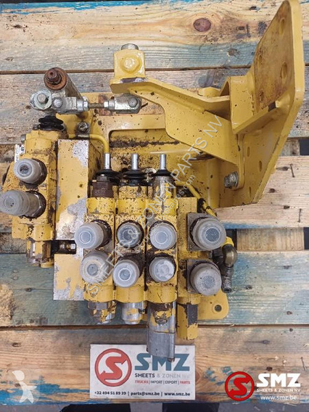 Véhicule utilitaire Caterpillar Occ...