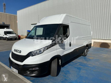 Caja cerrada Iveco