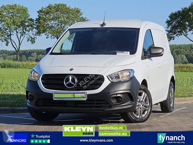 Véhicule utilitaire Mercedes 108 CDI ac carplay...