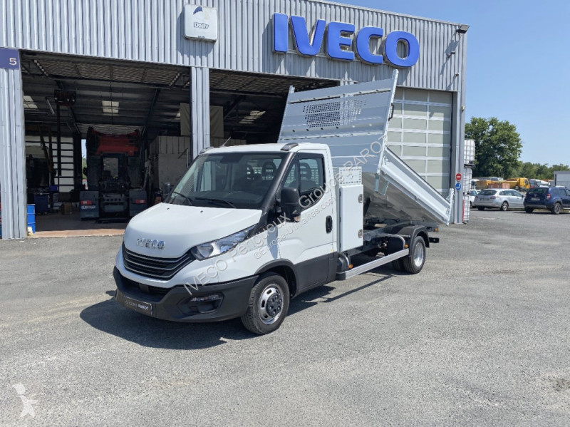 Veicolo commerciale Iveco 35C16H3.0 empattement...