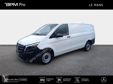 Fourgon utilitaire Mercedes