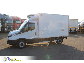 Caja cerrada Iveco