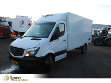 Fourgon utilitaire Mercedes