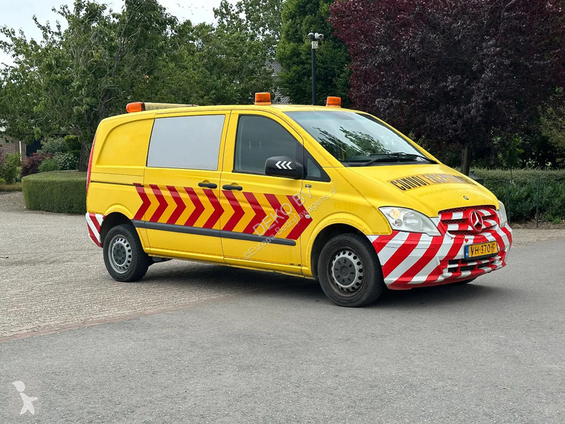Véhicule utilitaire Mercedes 113 CDI...